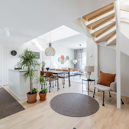 Penthouse Valsa With Private Sauna Apartman *