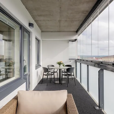 Penthouse Valsa With Private Sauna Apartman